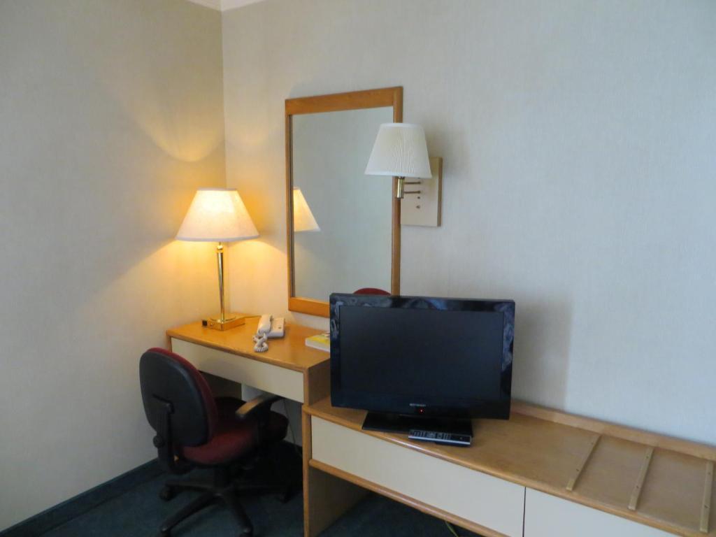 Homestyle Inn And Suites 斯普林菲尔德 客房 照片